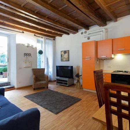 La Piccola Corte Al 24 - Affitti Brevi Italia Lecco Ngoại thất bức ảnh