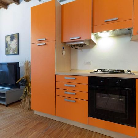 La Piccola Corte Al 24 - Affitti Brevi Italia Lecco Ngoại thất bức ảnh